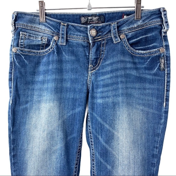 Silver Jeans Aiko Mid Capri Cuffed Denim Jeans - Picture 3 of 14